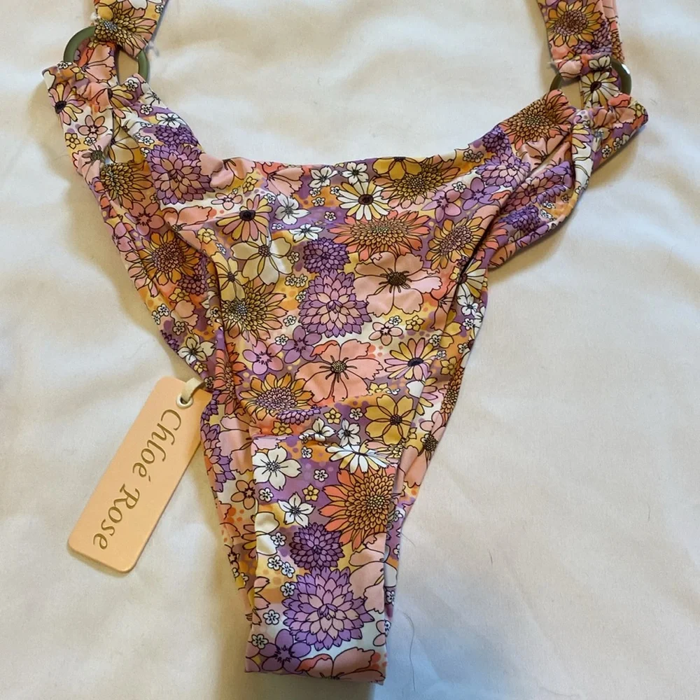 Chloe Rose NWT Sun Chaser One Piece Floral Swimsuit Bikini Size X-Small
